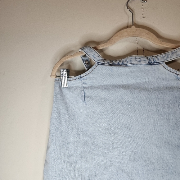 NEW WeWoreWhat Cut Out Light Wash Denim Women S Indigo Comfort Mini Preppy Skirt - Picture 11 of 14